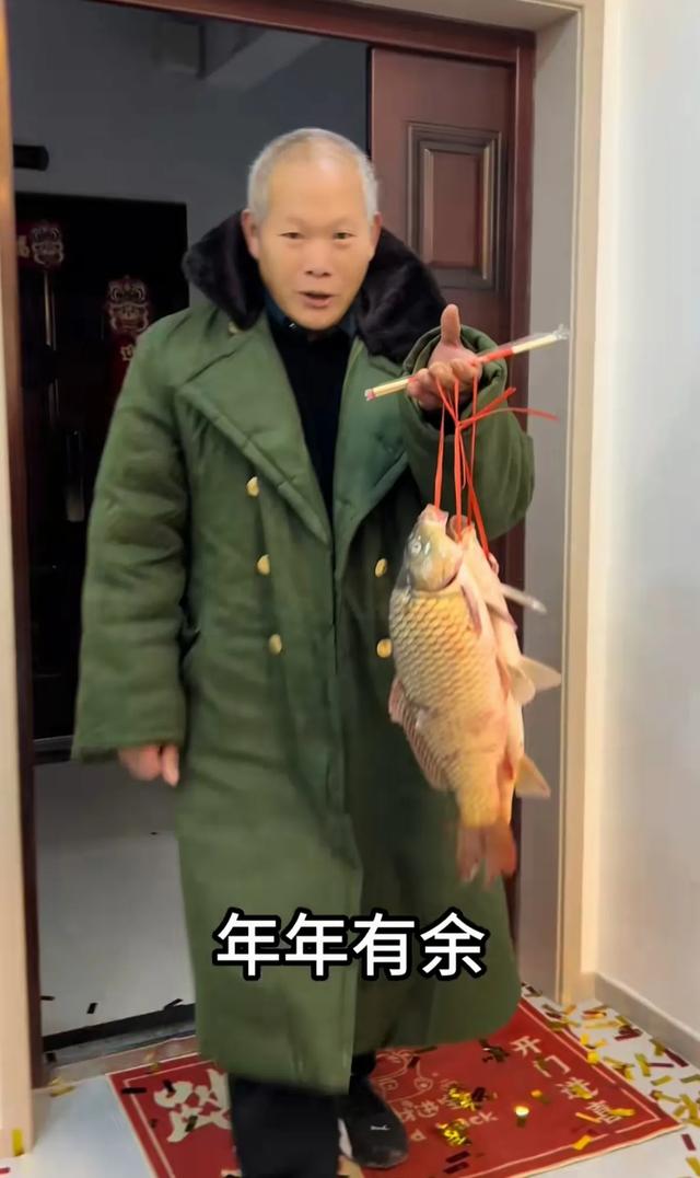 大兵全家总动员，直播带货啥效果？一家出这么多主播，效益如何？