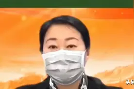 央行也会讲冷笑话：我国人均存款11万。引得专家吐槽：太不负责图片