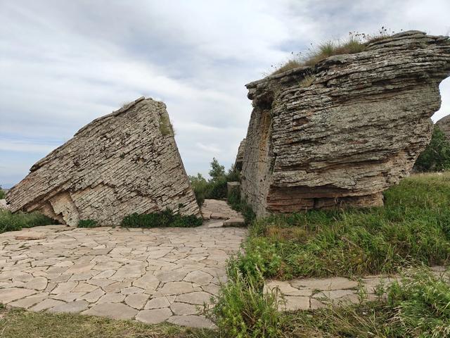 到赤峰必游阿斯哈图石林,那可是克什克腾世界地质公园核心景区