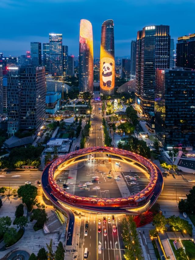高铁直达！中国最适合退休后去的6个地方，争取每年去一个！