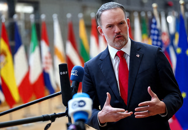 中方刚采购200万吨大豆，美国代表就通告全球，必须缩减对华贸易