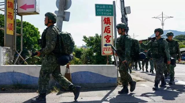 一组照片曝出内鬼，赖清德钉上耻辱柱！24小时内，岛内出现神预言