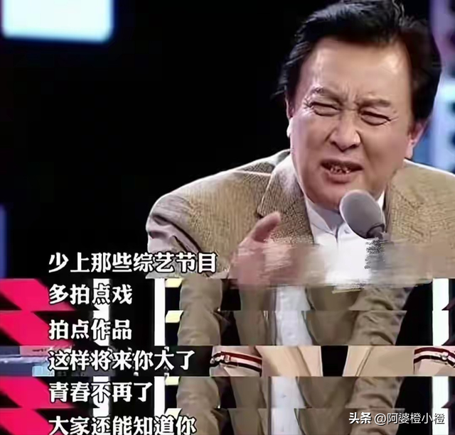 2025年内娱最大的笑话，就是唐国强都一把年纪了，还要四处奔波