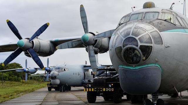 苏联造过的一款飞机，俄罗斯却造不了了！全球只能买中国的仿制品