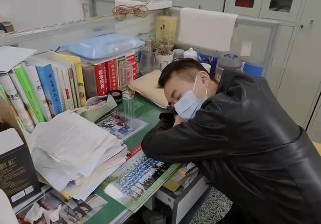 2025年中小学上课时间调整：8点到校要成历史？多地政策已明确