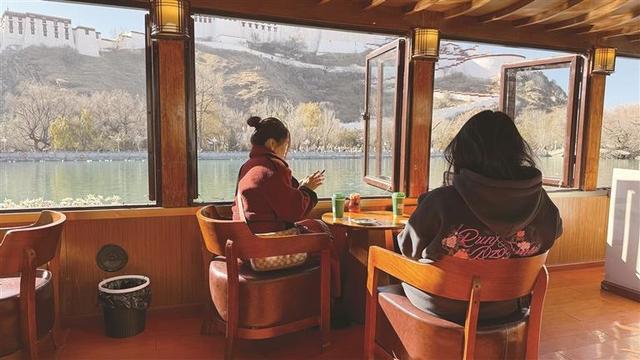 冬日西藏 藏在日光下的温暖旅行