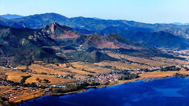 一起来看紫蒙湖秋日美景→