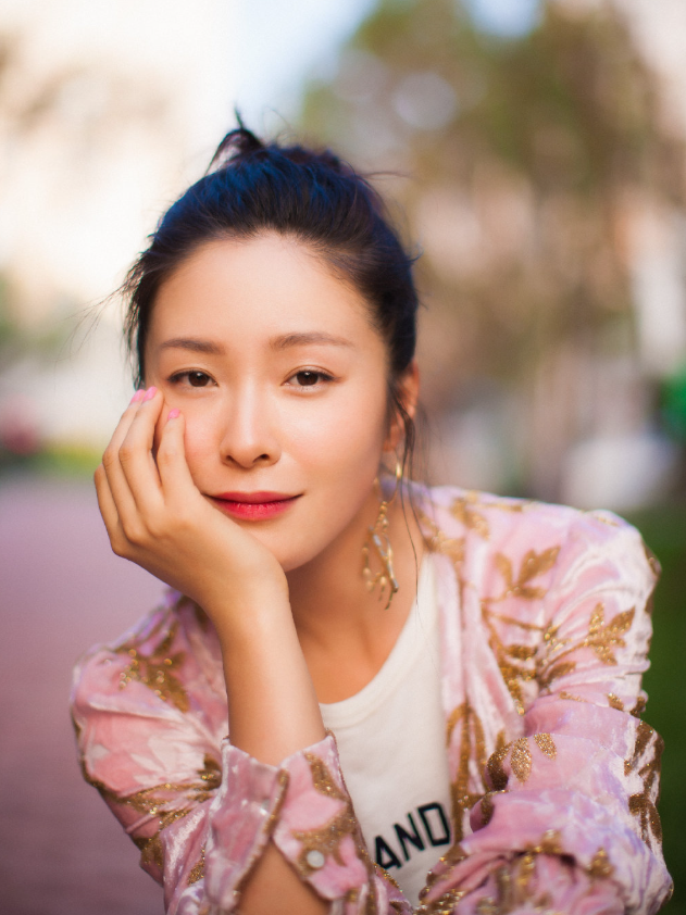 官宣离婚不到24小时，江一燕被扒底朝天，隐婚生女只是冰山一角