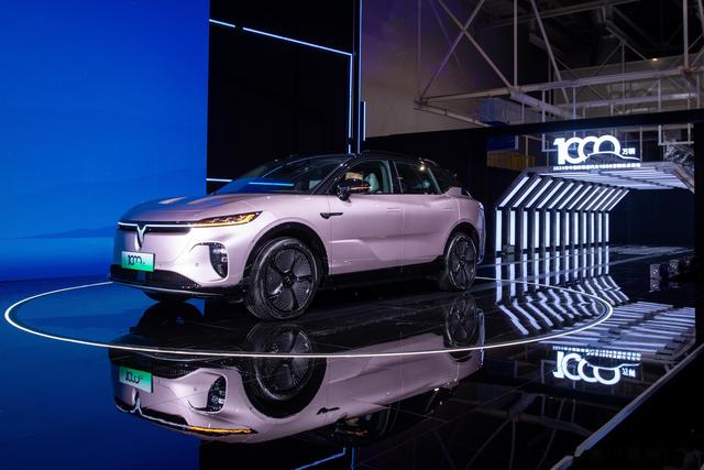 日本话音刚落，又一国介入台海，专机已经离华	，要逼中国做3件事