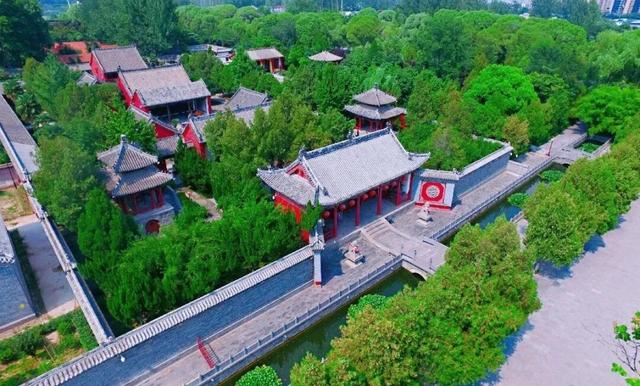 爸妈送我上大学，我带爸妈游许昌