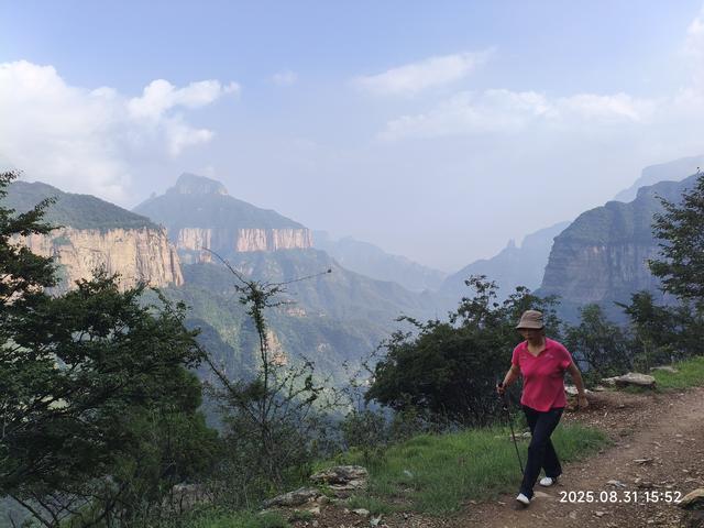 秋风起，重著屐。徒步南太行经典穿越路线:八里沟-老龙口-九莲山