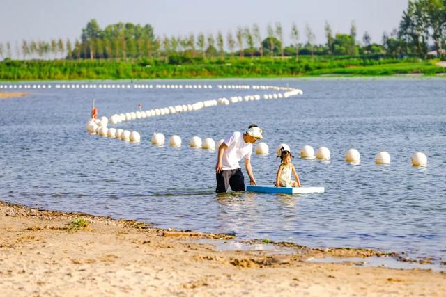 2万㎡粉色沙滩空降长春，肆季南河惊艳全网！