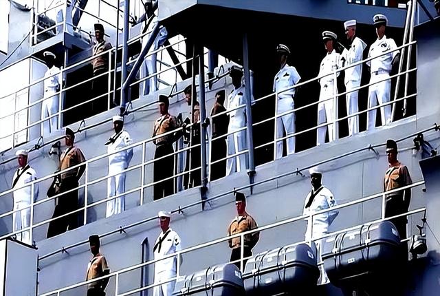 首次访华就不尊重我国？中国当场撤走仪仗队：摆正态度再来吧！