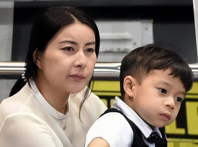 霍震霆也没想到，被寄予厚望的儿媳郭晶晶，竟遭到一个这么大教训