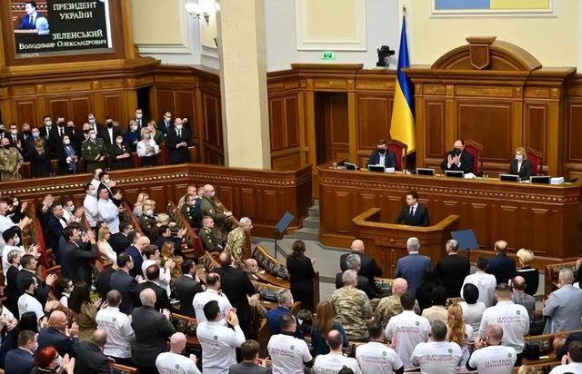 不到24小时，泽连斯基或告别总统府，乌克兰接班人名单基本锁定