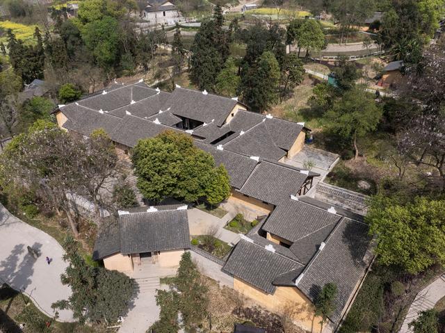 四川隆昌云顶寨，距今已有600多年历史，被誉为“川东第一寨”