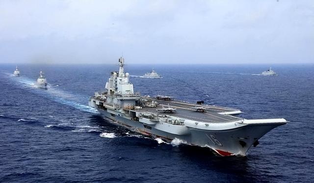 福建舰惊艳全球，美媒坦言难以置信，俄称中国需10年才能赶上自己