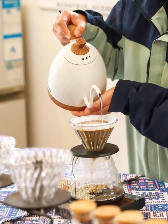 “悦禄小双”示范带，带出小湘好风光→
