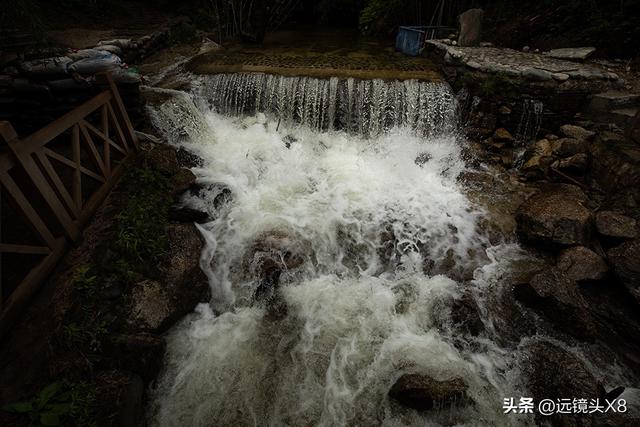 西藏林芝卡定沟美景