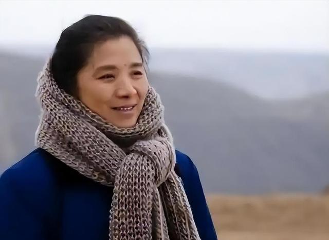 他们居然是夫妻，因戏生情恩爱41年，出演《生万物》终于红了！