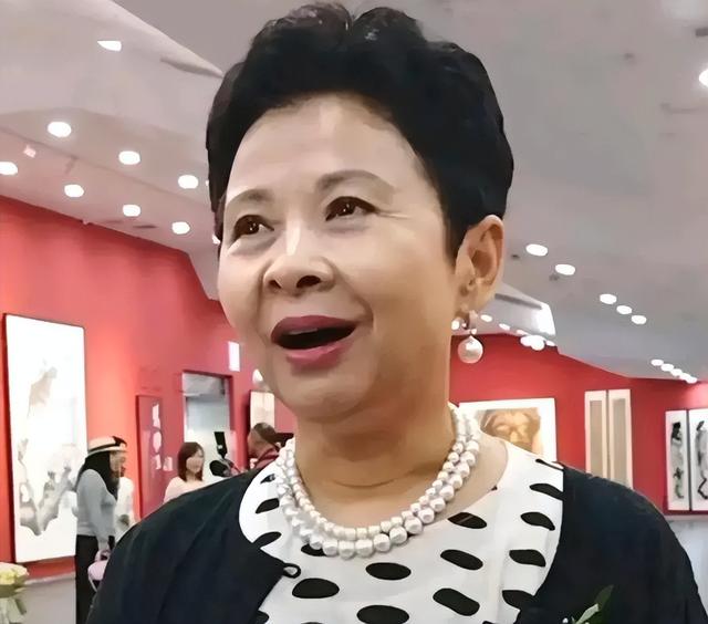 董文华不再沉默，揭露了曾经被“封杀”的原因，原来我们错怪了她