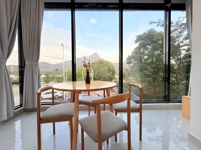 山海间的苗寨原乡：雅啦咪山海情民宿的本真文化旅居