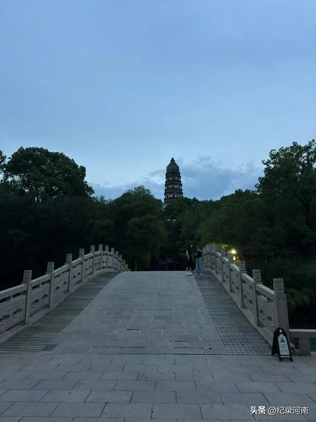 吴中第一山