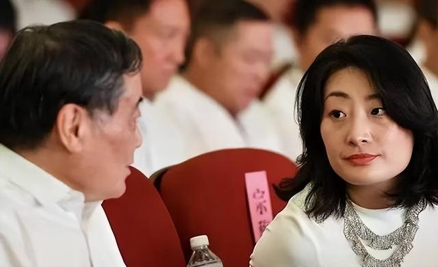 杜建英没想到，新掌门人是许思敏，他是宗馥莉一手提拔，能力超强