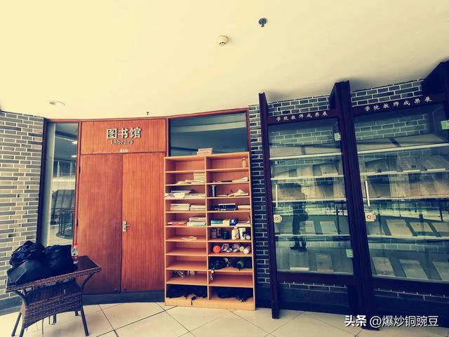 再游苏大-随便进的时候就去了一次，限流预约了却非要去看看。