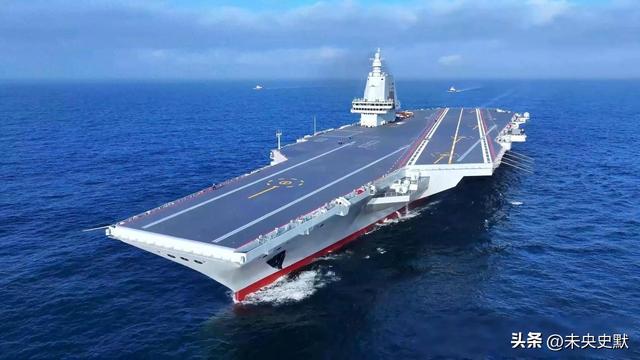 5艘航母云集中国近海，中美巅峰对阵，特朗普明牌，逼着中国接招