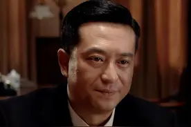 《悬崖》周乙被枪决前的这一行为，暴露了他和顾秋妍的真实关系图片