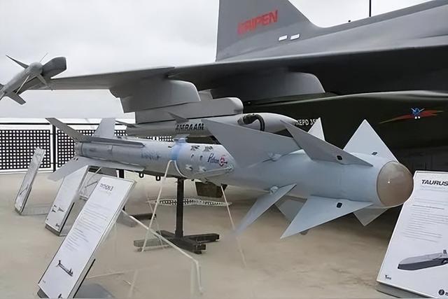 1100亿砸锅卖铁，以色列拼了，誓要斩断美国“狗链”，中东要乱套