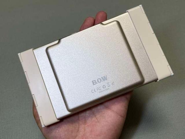 轻盈折叠，畅连三设备，BOW三折叠蓝牙键盘测评