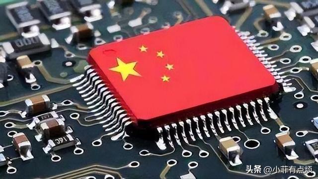 美上将问马斯克：如何打败中国？他给美国支招，说了一个重要前提