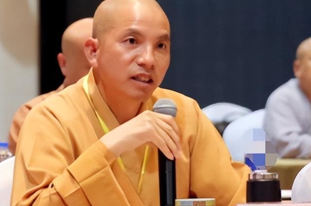 顺藤摸瓜！上任仅8天，官媒出手，揭开释印乐真实人品，字字珠玑