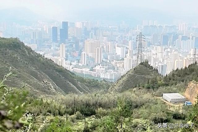 秋染兰州北山 一场用脚步丈量的秋日盛宴