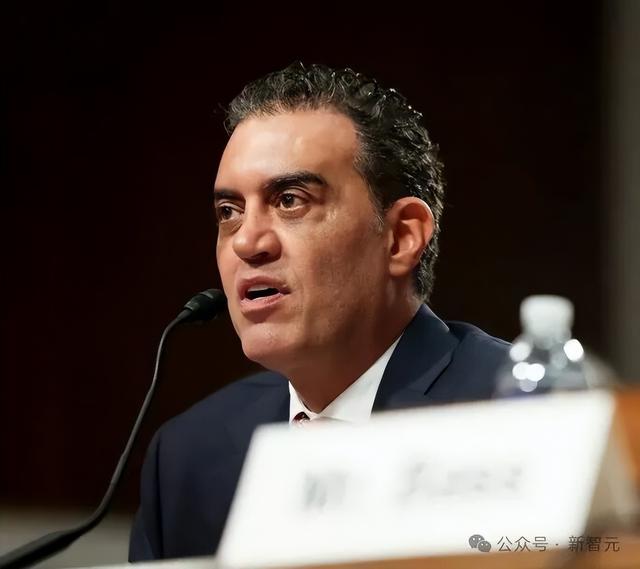 谷歌打响AI战争第一枪