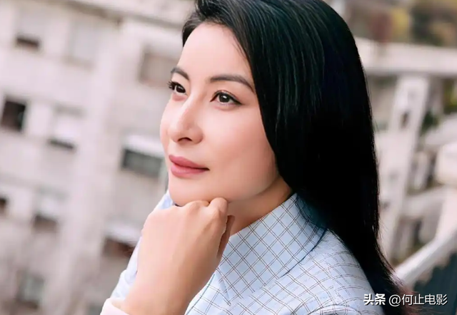 霍启仁举办婚礼，大嫂郭晶晶缺席，才过几天恶心的一幕就发生了