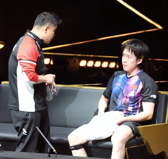 4-1！王楚钦送走日乒最后一人，王皓金句频出：他只会胡打不用理