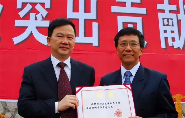 中国赌王并不是何鸿燊！而是这个福建人，他的爱好让许多人疑惑