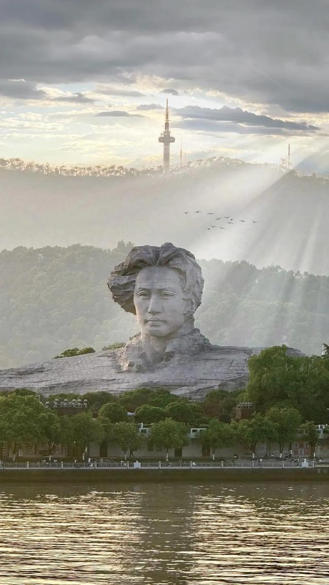长沙橘子洲避坑指南|本地人忠告的私藏玩法+防坑全攻略