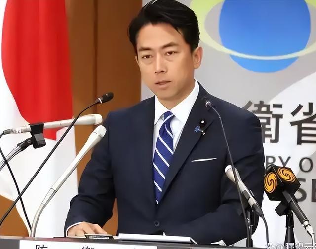 中俄联手绕岛巡航：这波“围岛”操作	，把日本彻底整紧张了