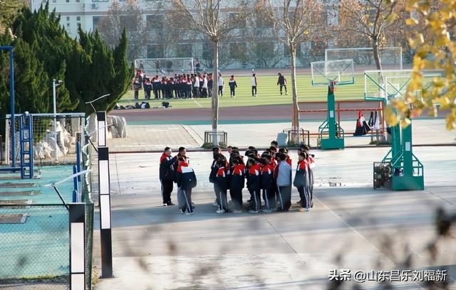 小区1号楼停电·徒步下楼·逛一圈的趣事