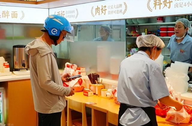 太反常了！还有1天就国庆，却出现5种“反常”现象！跟往年不一样