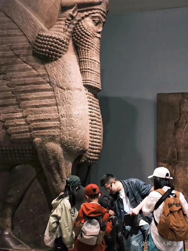 剪葡萄、送外卖挣学费，福建农村娃，如何走进世界顶级博物馆？