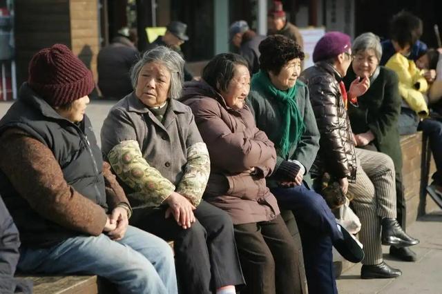 中国将迎来前所未有的死亡高峰	，专家给出答案，或是这些因素导致