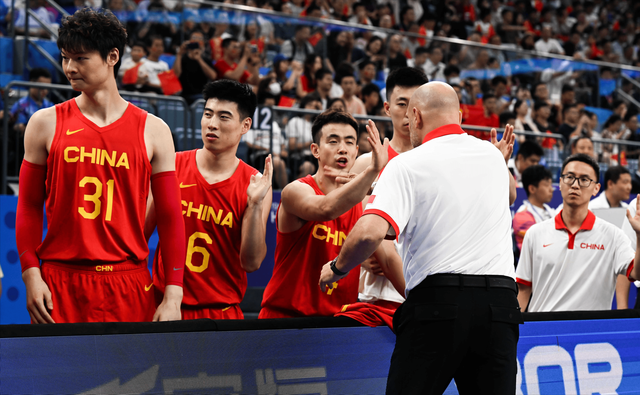 逼姚明退役，毁了王治郅，他是如何让中国篮球倒退了20年的？