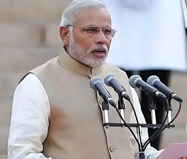 新德里传来爆炸，印度全国震动，莫迪孤注一掷，随时对邻国开战？