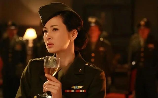 1956年，毛人凤喝下妻子的药之后一命呜呼，妻子：死了也好