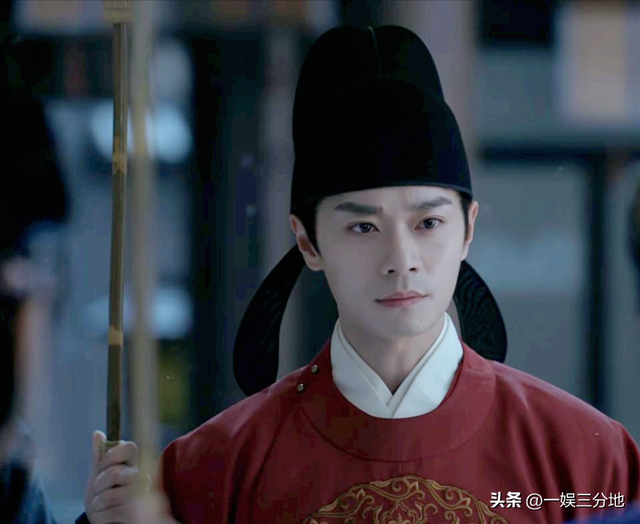 两个人连累整部剧？一个脸肿歪嘴一个表情呆，陈乔恩也救不了